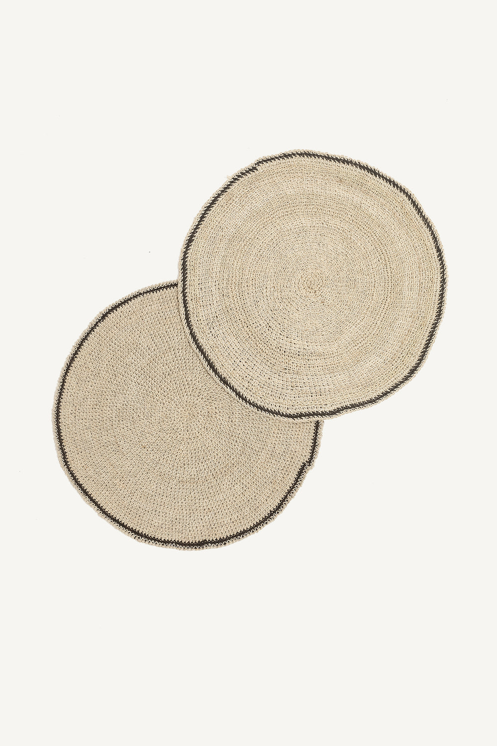 Hand Matters. Round chaguar placemats