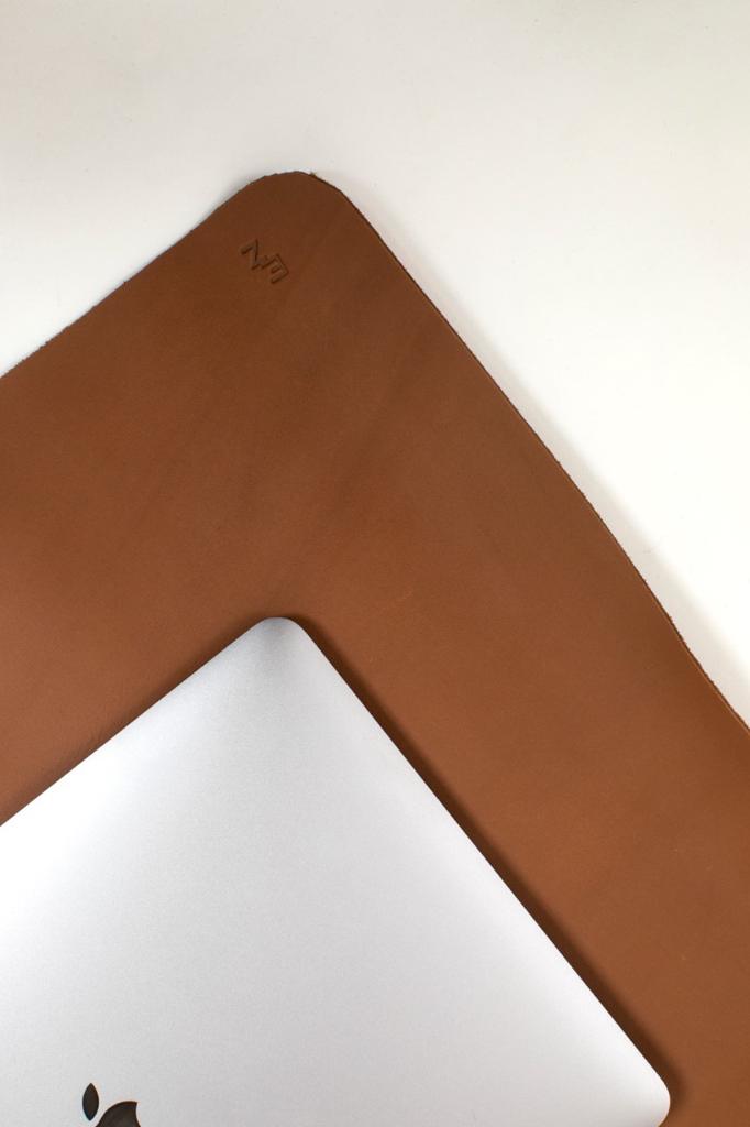 Hand Matters. Leather Desk Pad Brown
